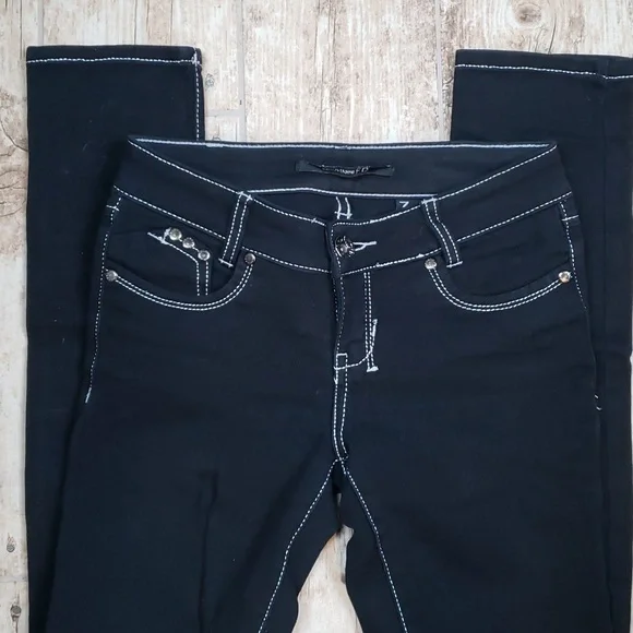 Jeans - Picture 5 of 6